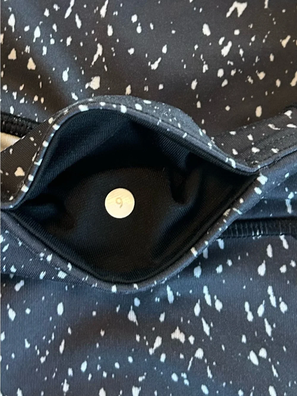 Lululemon Drop It Like It's Hot Tight Butterfly Texture Black White W5K01S Sz 6
